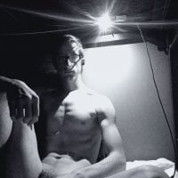 Rockyhemp1's webcam live show