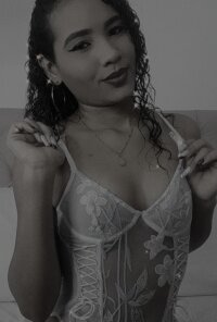tara_falcon's Offline XXX Chat