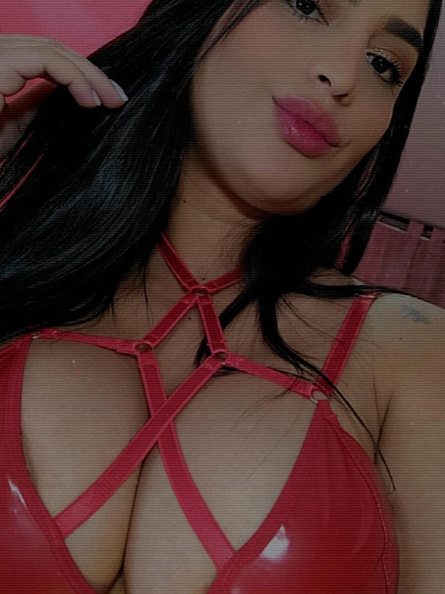 Chanel_Rousee_aws profile