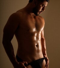 Model Dimitri_Bass
