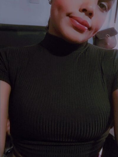 amy_queenx from stripchat
