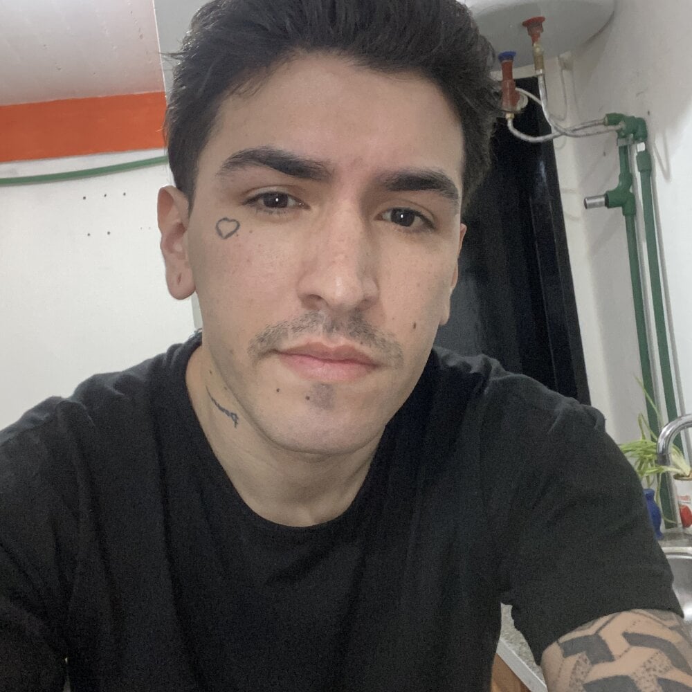 ruokgerma66's Offline XXX Chat