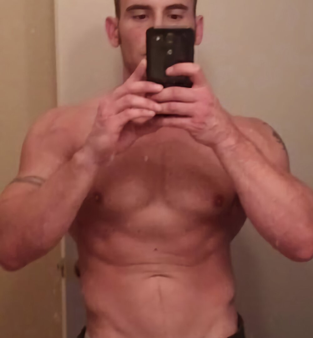 luvs2cumm69 Profile Image