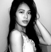 Strawberry-9090 Webcam Model Profile