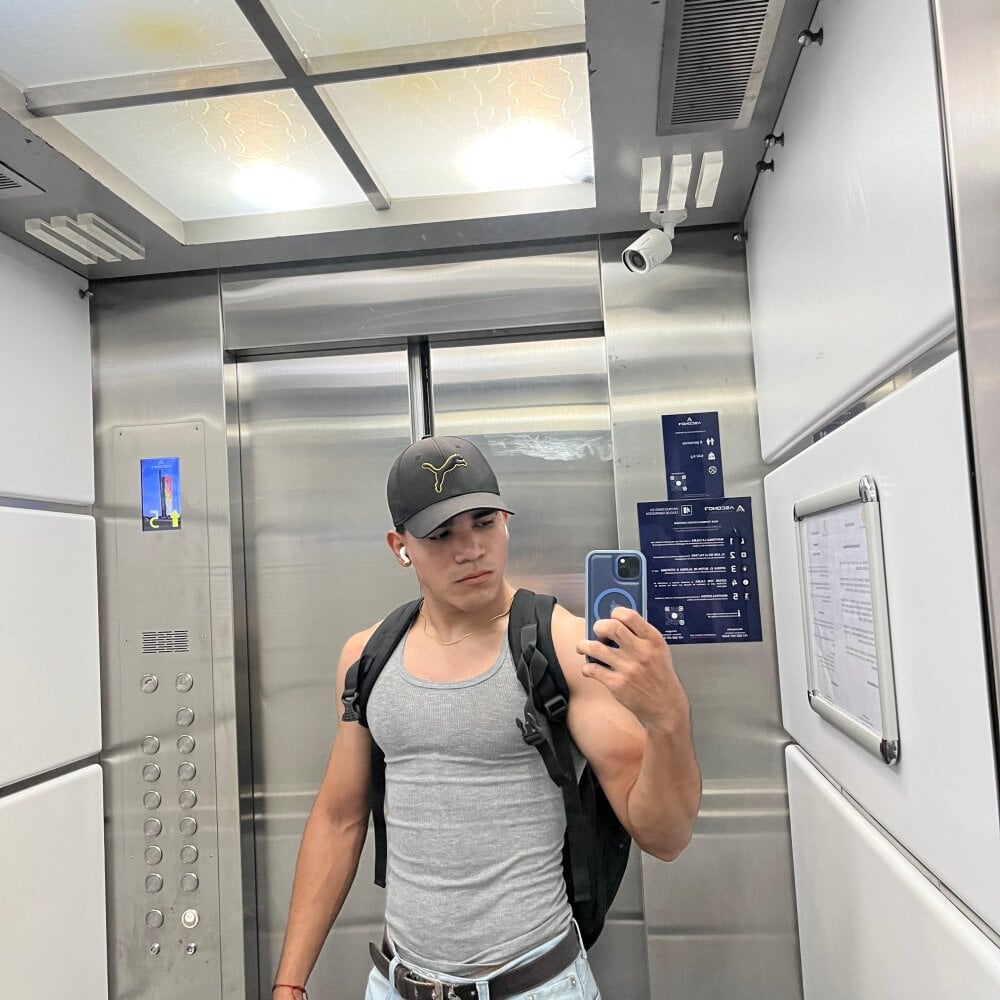 babysebasxxx from stripchat