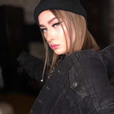 LisaSquirtfist - mistresses
