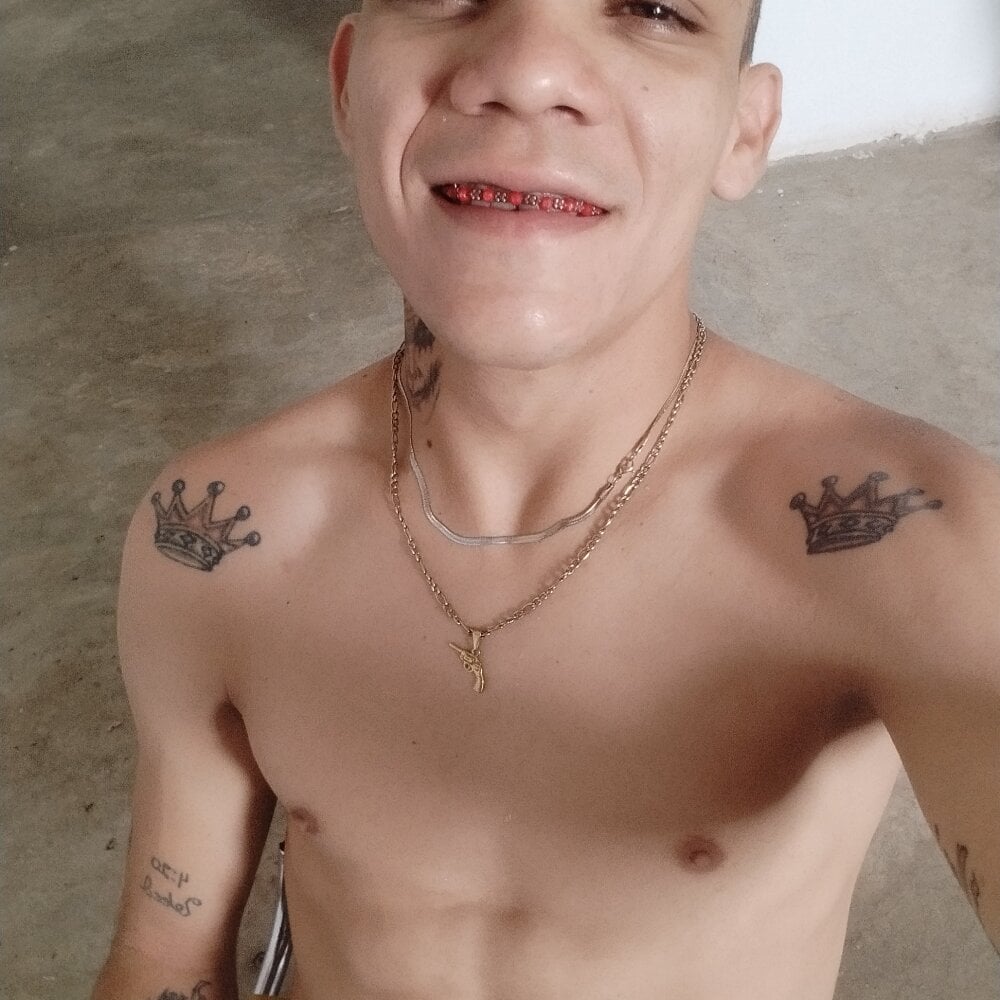 johan_sex_hot from stripchat