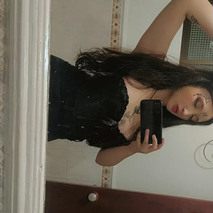 Victoriasmilelt profile