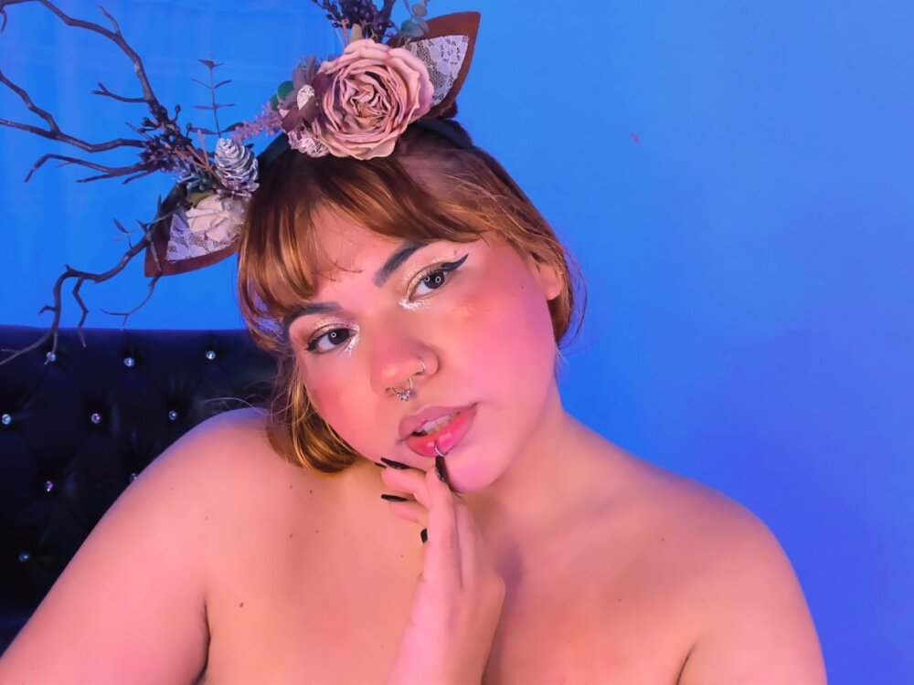 Live sex webcam photo for Samanta_cutee #290252756