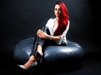 mistressinnii's Offline Chat Room