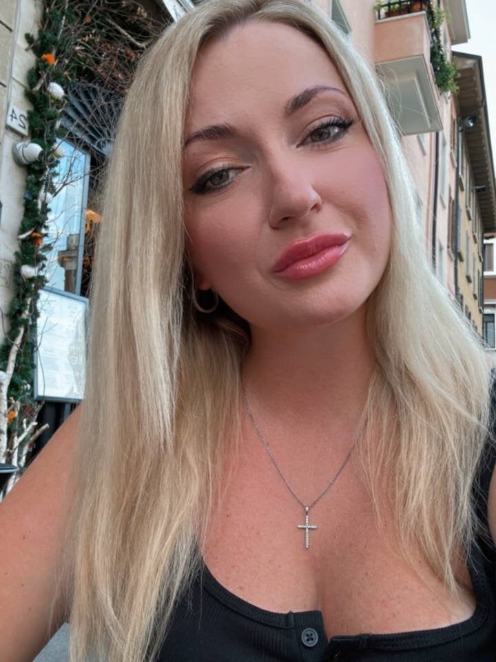 free6cams.com mila5361 livesex profile in hairyman cams