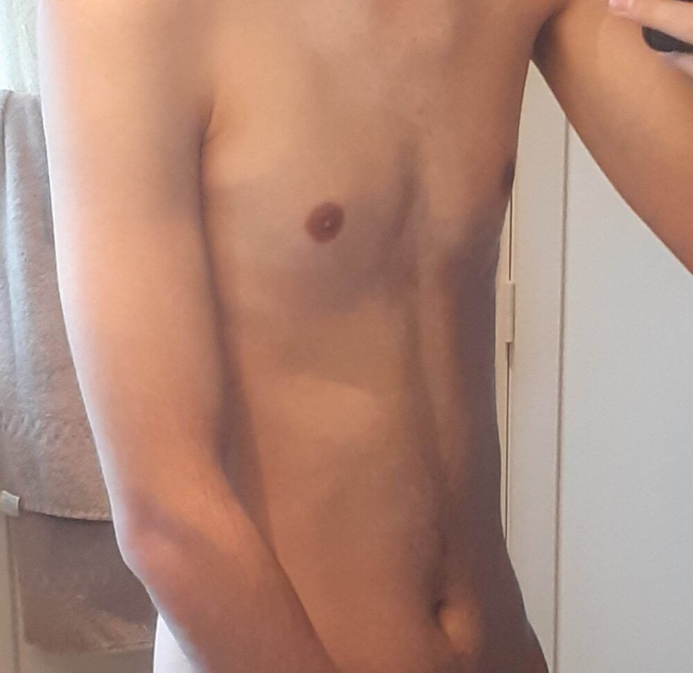 YoungMateHelping's most recent online preview