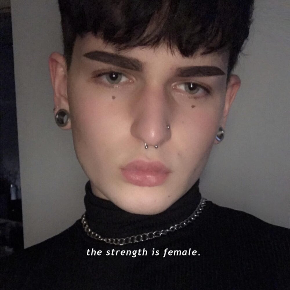 hussy03 profile