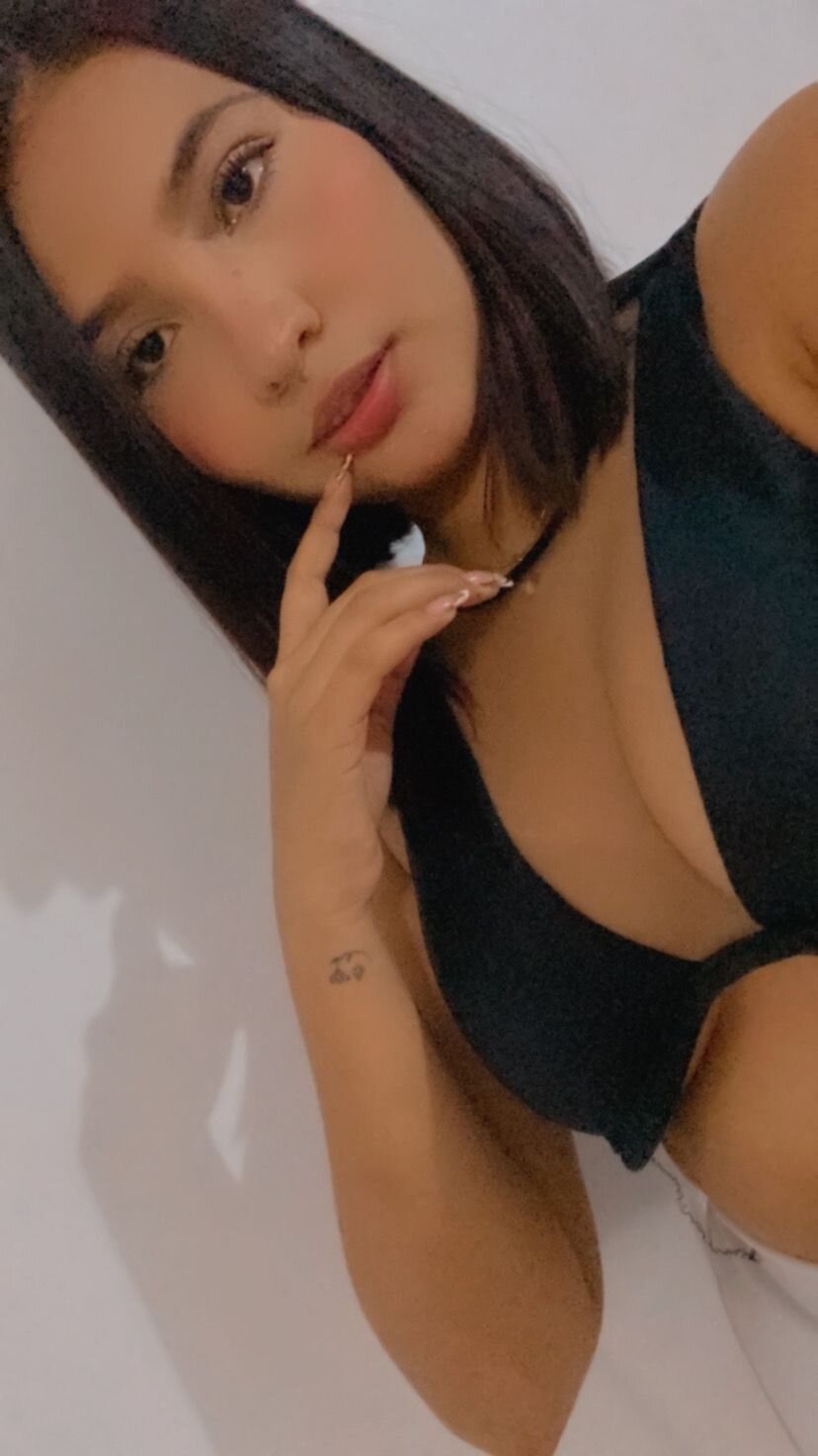 latina_dirty_squirt