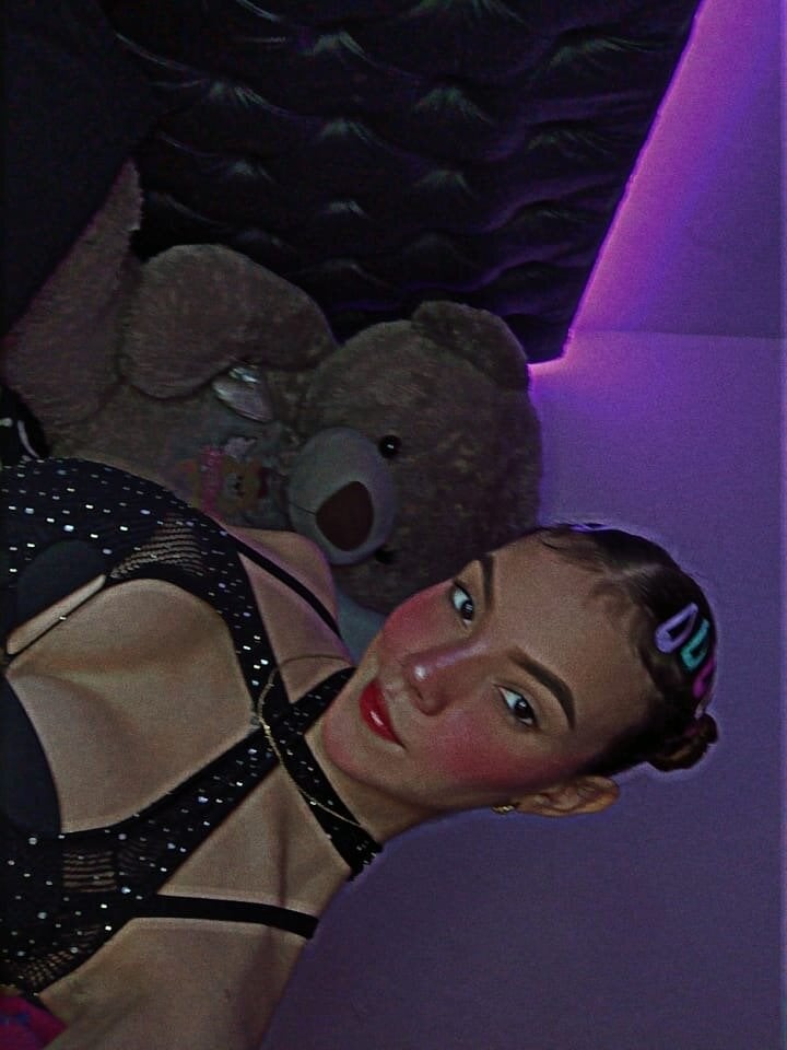skygirls_ from stripchat