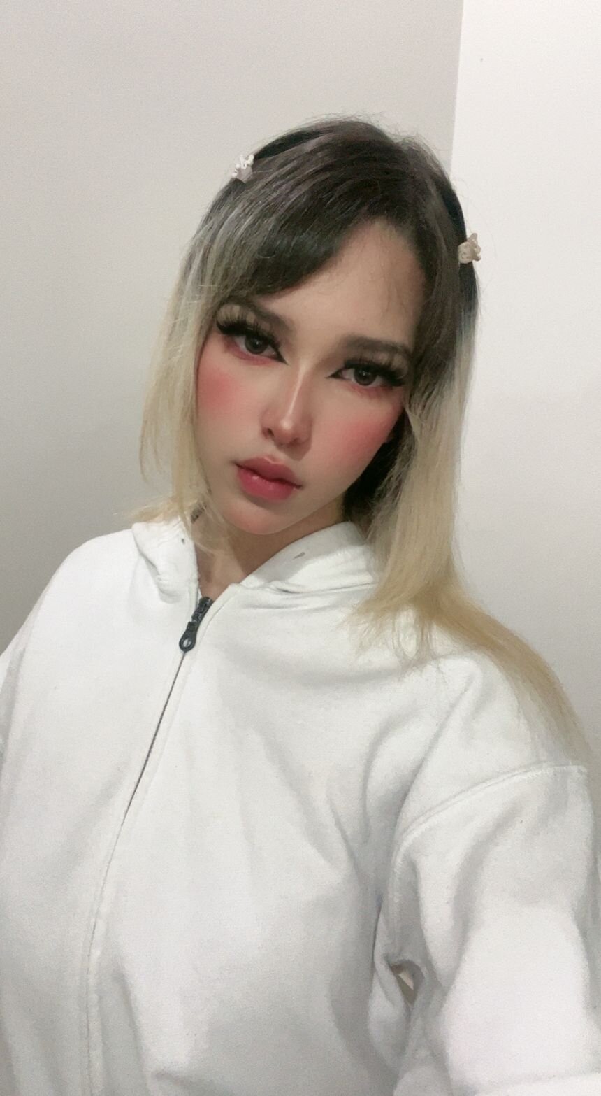 barbie_moon
