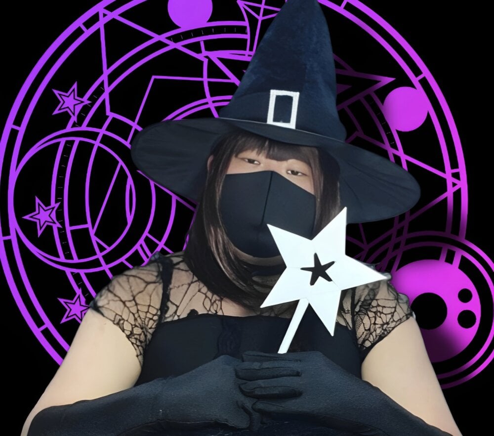 Witch_Sissy's Offline Chat Room
