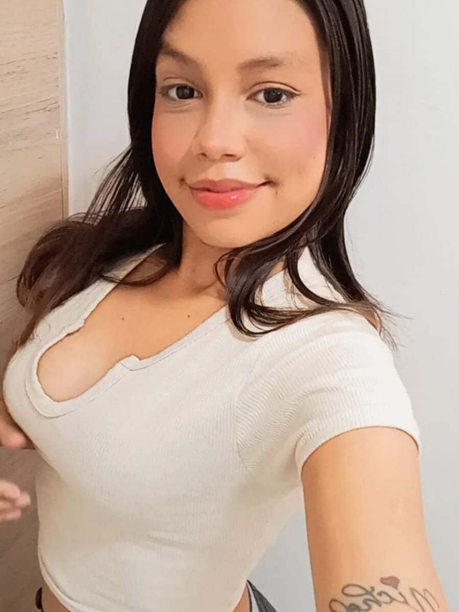 Live sex webcam photo for michel_rdgz #290053939