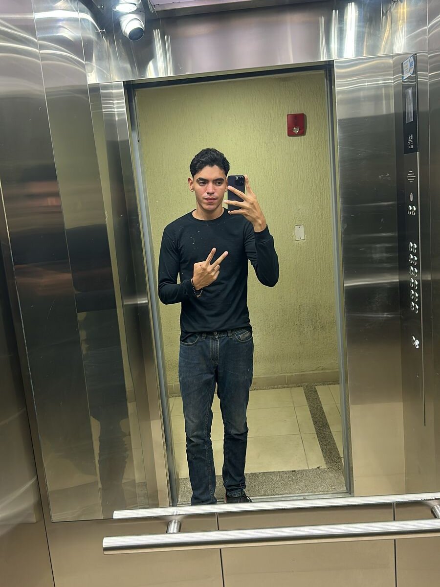 sebasdear6 profile