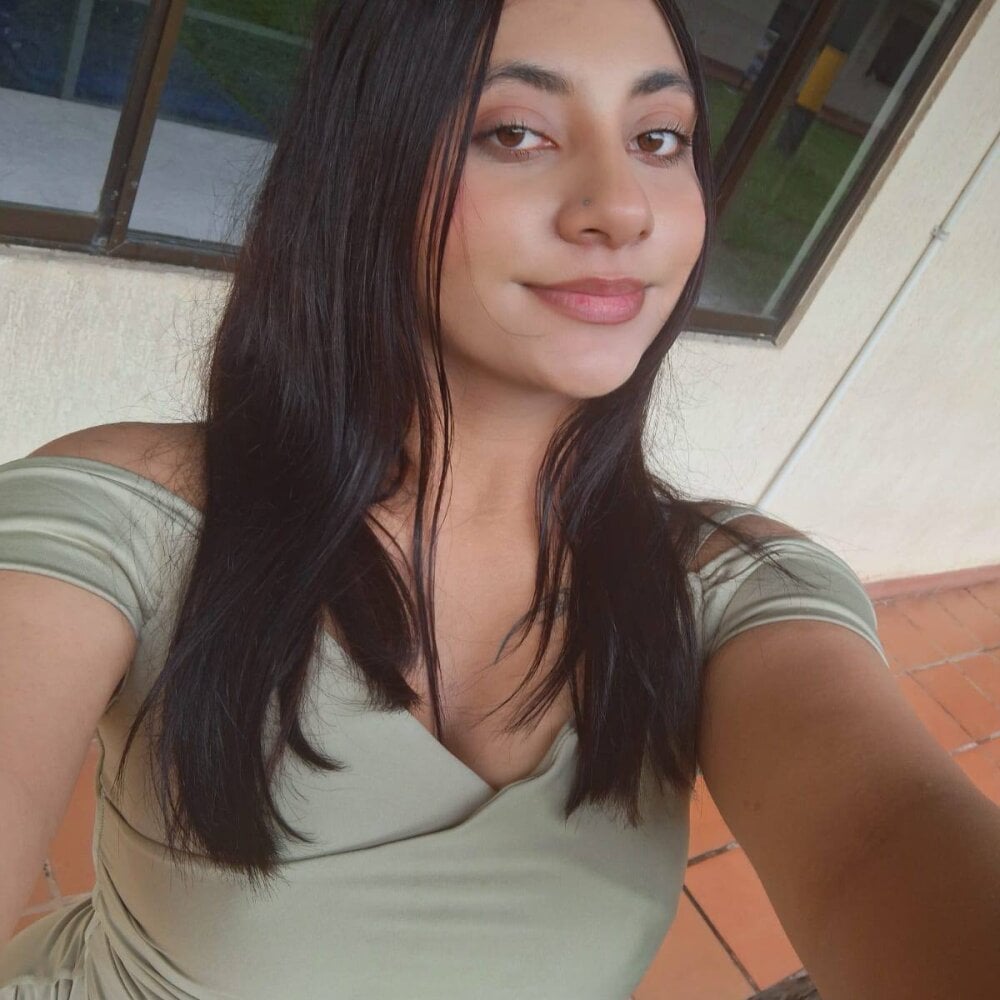 elivecams.com mile__cutte livesex profile in small-tits cams