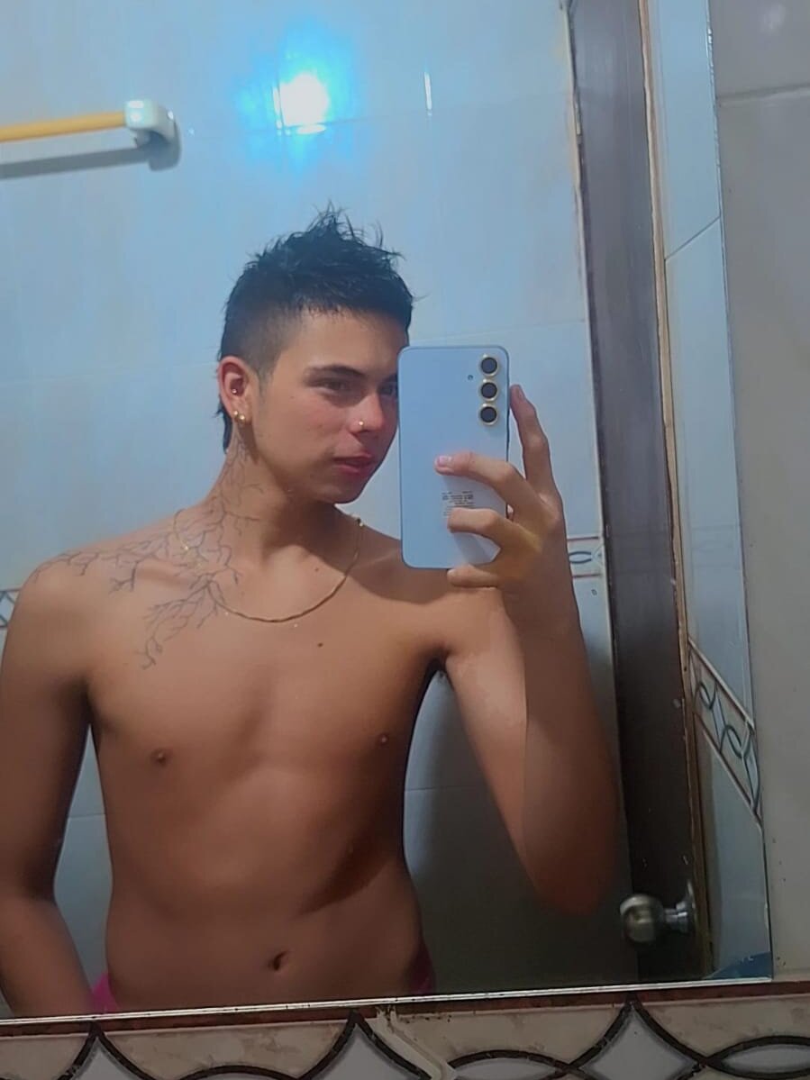 patrickrioss from stripchat