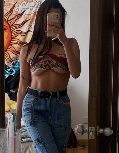 little_bee777ch from stripchat