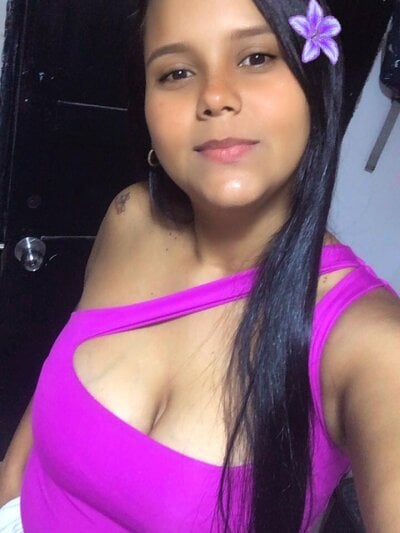 laurelys_a from stripchat