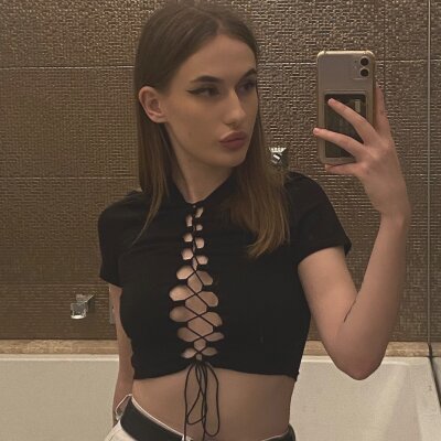 Chanel_May 🧛 chat