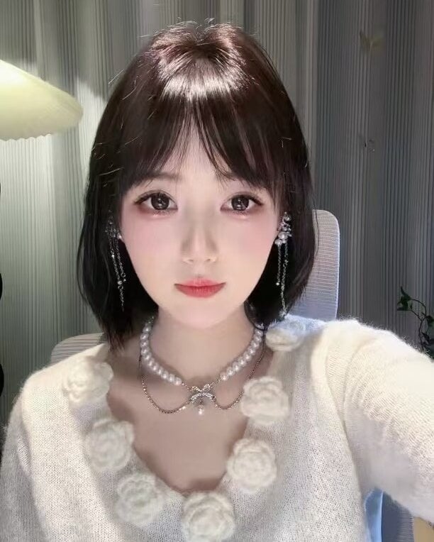 247camsex.com hongxu-18 livesex profile in japanese cams