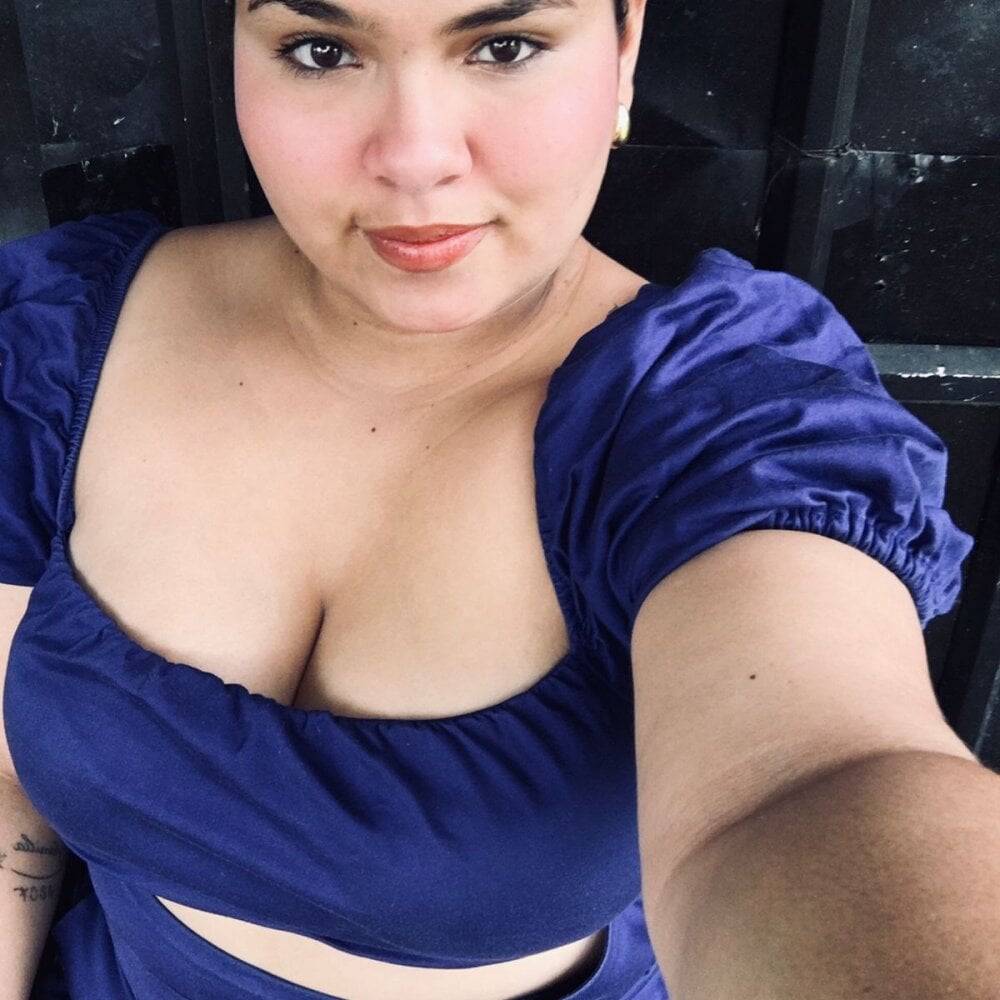Watch starmadure69 live on cam on StripChat