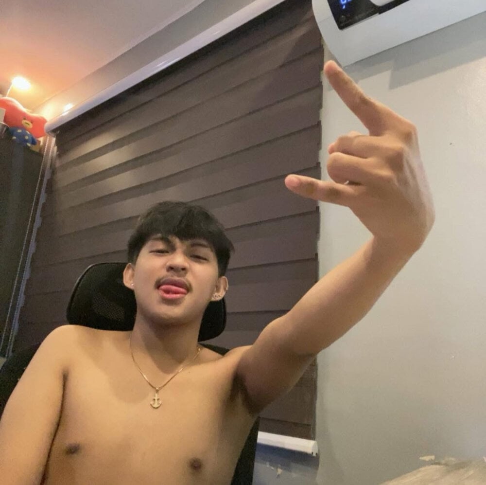 hardwildcock from stripchat