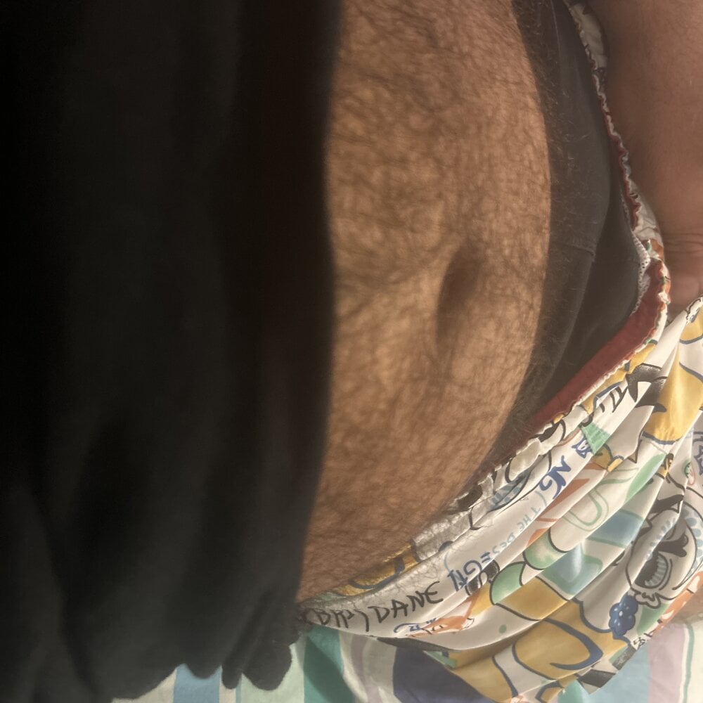 yourhotman12 from stripchat