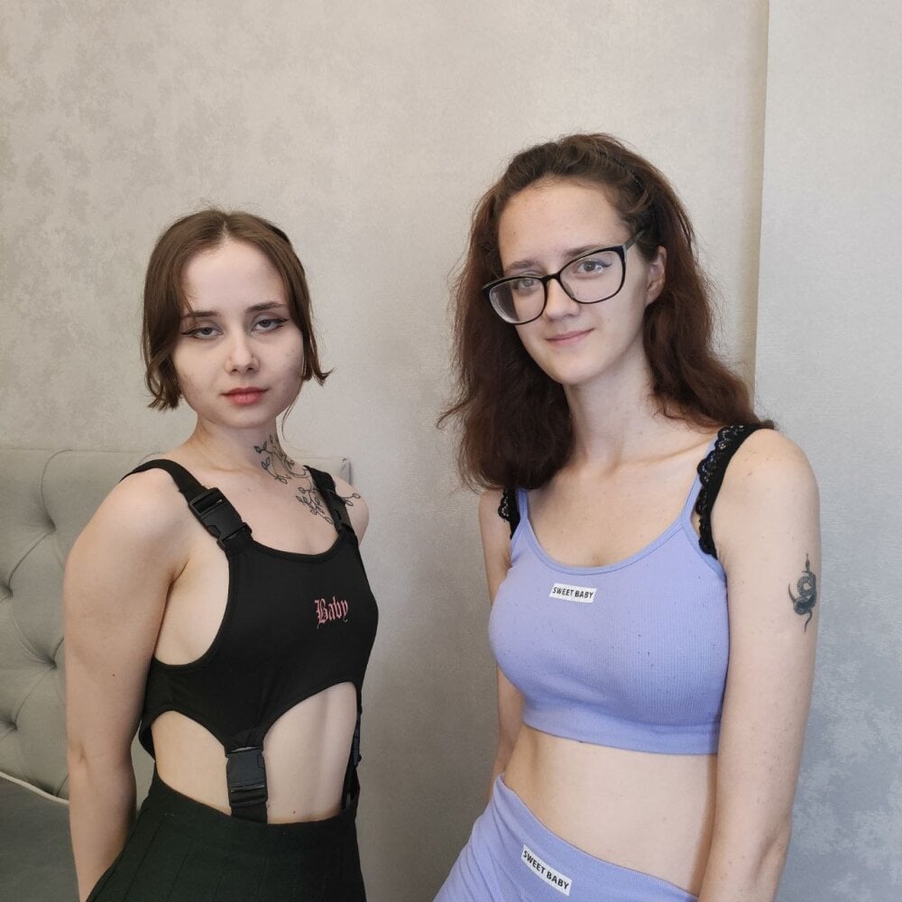 BeatrixDenley's Offline Chat Room