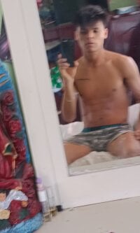 M16u3LA's webcam live show