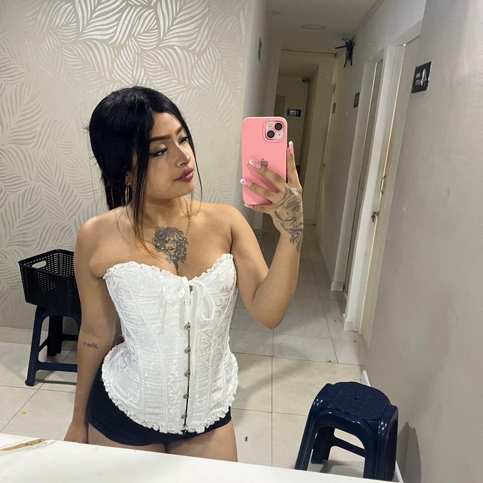 Cam girl Alisha_Foxxy