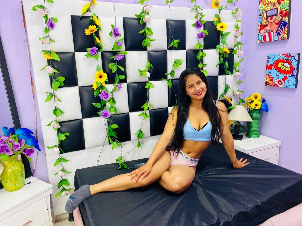 BritnySmitt_'s Offline XXX Chat