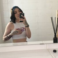 MikaOneGirl's Offline XXX Chat