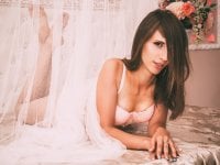 MariaCordova's Offline Chat Room