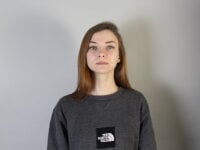 yolandi_hots' Offline Chat Room