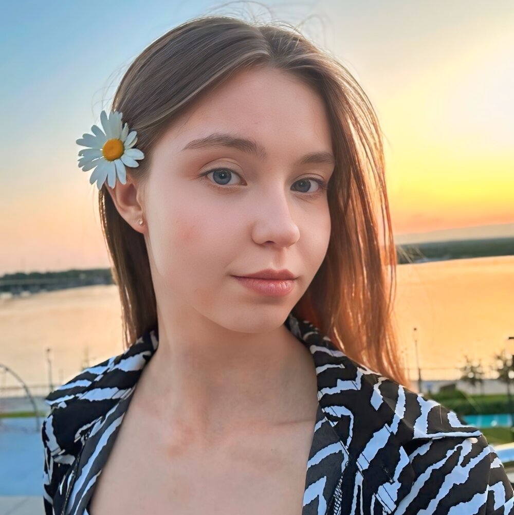 NicolePelosi profile