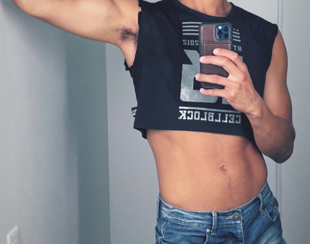 sex_boy_toy from stripchat