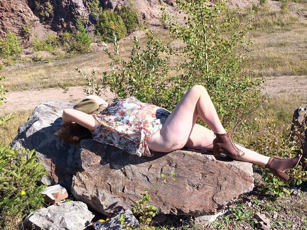 perpetuaanastagi from stripchat