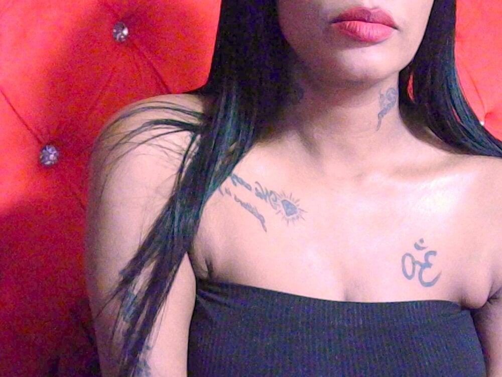 Cam girl Indianfairy077