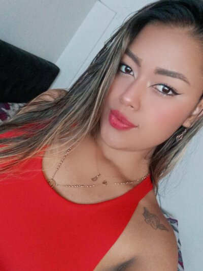 Grace_hank Live Cam on StripChat