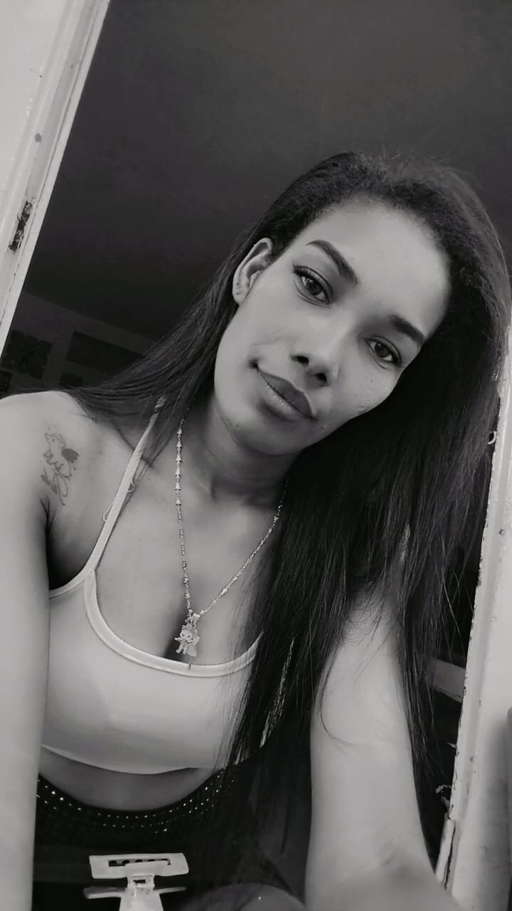 Bella_Rousee_