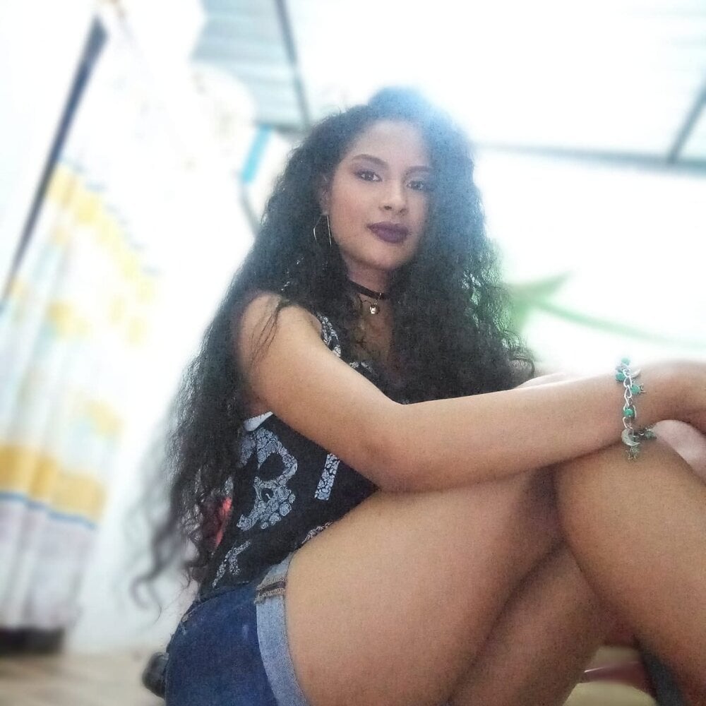 _canella_ from stripchat