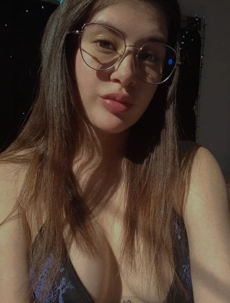 Ellie_Scott profile
