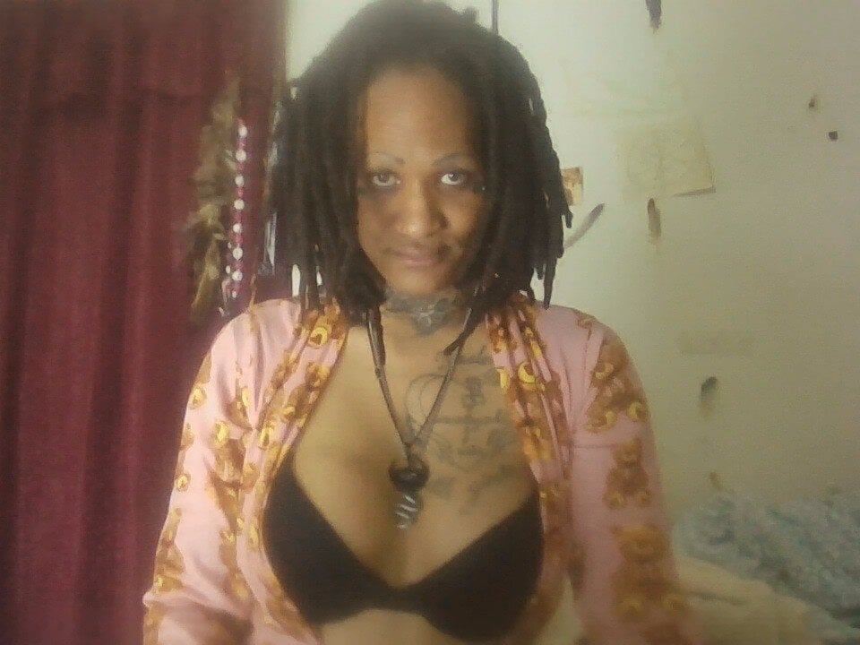 paradisejas' Offline XXX Chat