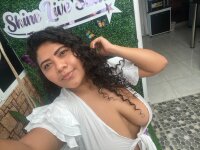 Karol_bigboobs' Offline Chat Room
