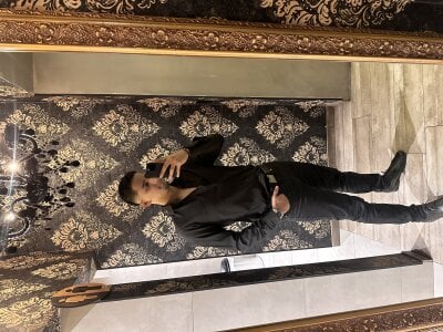 derekk_wow from stripchat